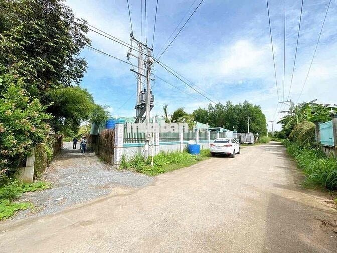 đất nền sổ riêng thổ cư nằm trong KDC đông đúc, pháp lý rõ ràng