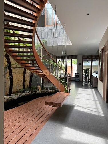 Villa phố siêu đẹp -9 x30 CN266 m2- ngay sông Sài Gòn- Giá 18,5 tỷ