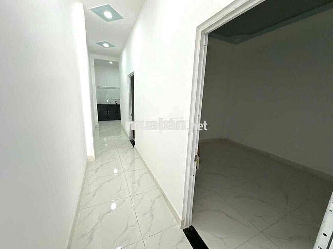 Chủ đang họp cần bán gấp căn mặt tiền đường nhựa kinh doanh buôn bán