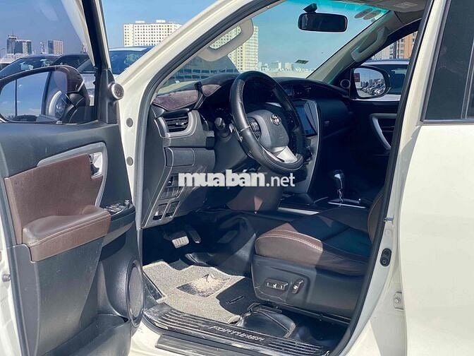 Toyota Fortuner 2018 2.7V 4x2 AT - 71000 km