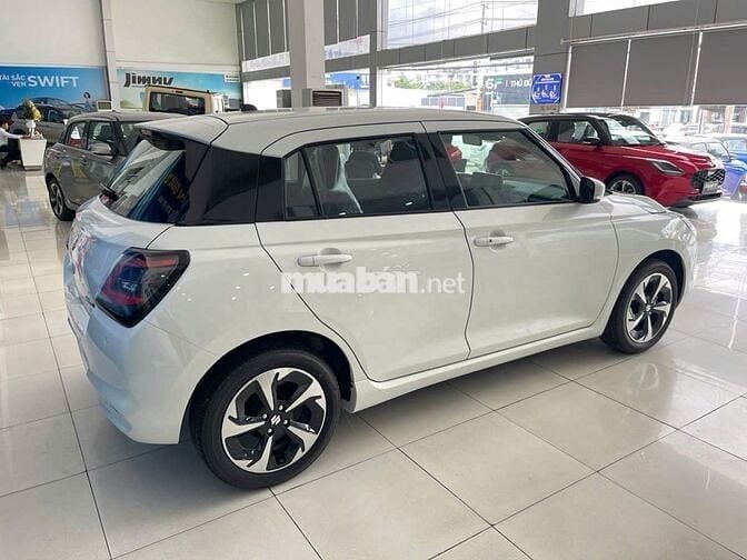 Suzuki Swift 2025 giao ngay chỉ với 190 triệu