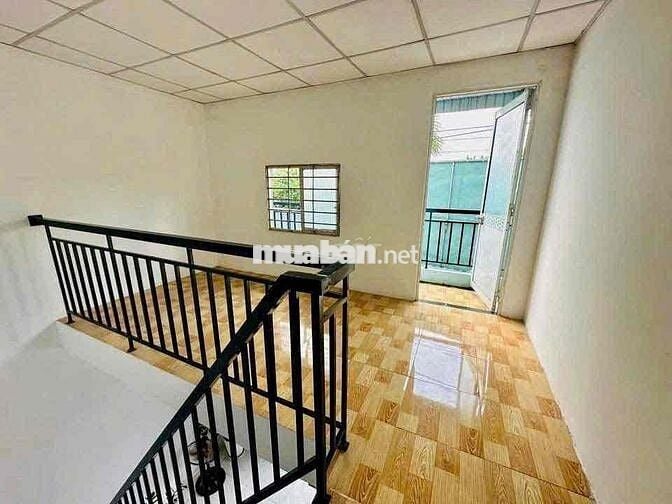 Chủ đang họp cần bán gấp căn mặt tiền đường nhựa kinh doanh buôn bán