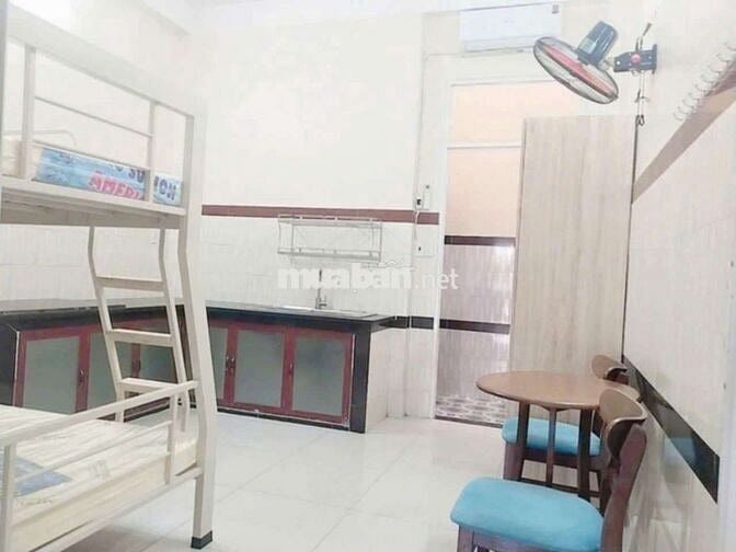 Phòng rộng thoáng, sạch đẹp vào ở liền