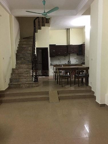 Cho thuê nhà riêng 5 tầng*40m2 phố Hàng Bún(đầu dốc)