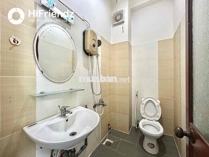 Siêu Phẩm Studio Cửa Sổ Full Nội Thất Ngay Cầu Vượt Cây Gõ