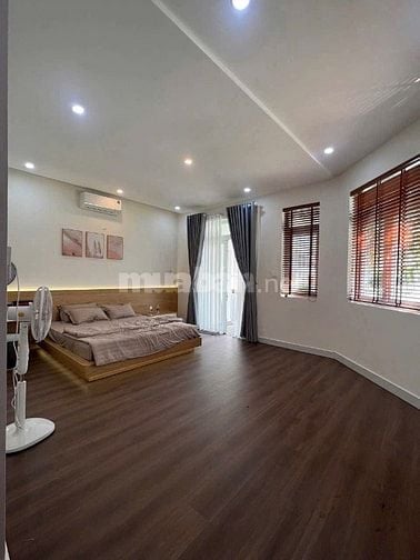 Nhà 2 mặt tiền hẻm 5m. 7m x12m. Đúc 2 lầu 3PN, 3WC. Quận 12.