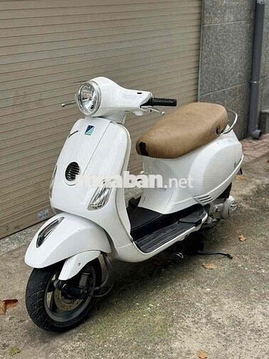 Piaggio Vespa IX – Biển số thành phố