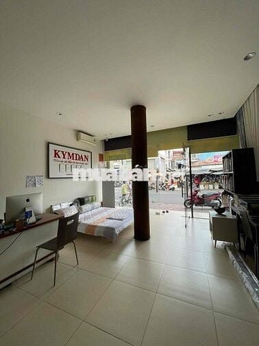 Cho thuê nhà Q10, đường Tô hiến thành , 5,5x20 2 lầu giá 45 Triệu