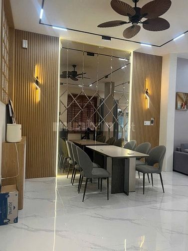 Nhà 2 mặt tiền hẻm 5m. 7m x12m. Đúc 2 lầu 3PN, 3WC. Quận 12.