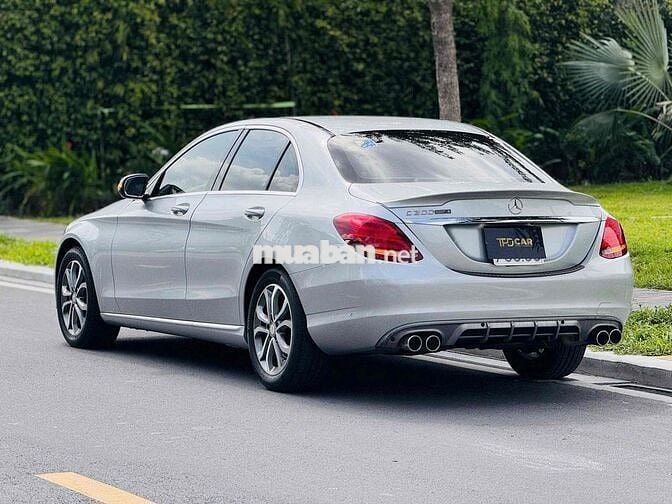 Mercdes-Benz C200 sản xuất 2016