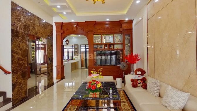 BÁN CĂN NHÀ BT KDC HIM LAM P TÂN HƯNG DT:10X20M GIÁ BÁN 55 TỶ CÓ TM
