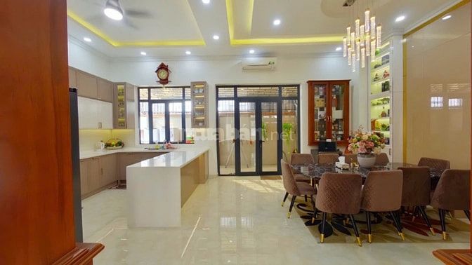 BÁN CĂN NHÀ BT KDC HIM LAM P TÂN HƯNG DT:10X20M GIÁ BÁN 55 TỶ CÓ TM