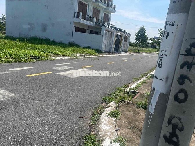 đất trung tâm rẻ đầu tư sinh hời giá lời 112m2 ngang 5 dài 22,4