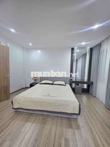 NHÀ GẦN CỔ LINH 6 TẦNG THANG MÁY 45M² ÔTÔ VÀO NHÀ 10M RA ÔTÔ TRÁNH