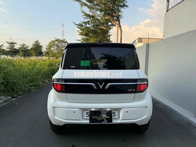 VinFast VF3 2025 mua pin lên 70tr đồ