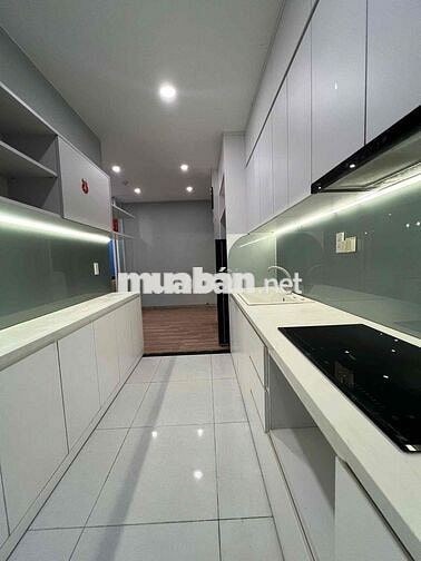 căn hộ full nt đẹp- mặt tiền VVK đi nhanh quận 1