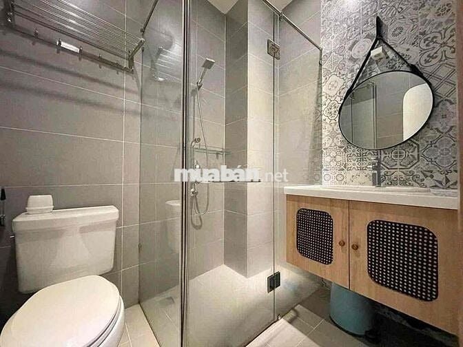 CHO THUÊ CĂN HỘ 35M2 GẦN TRỤC ĐƯỜNG PHẠM VĂN ĐỒNG, 2P SANG VLU