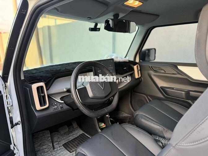VinFast VF3 2025 mua pin lên 70tr đồ