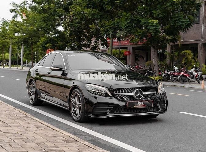 C180_ AMG 2022 màu đen công ty xhđ cao siêu đẹp