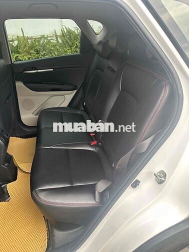 Kia Sonet 2023 Deluxe 1.5 AT - 15000 km