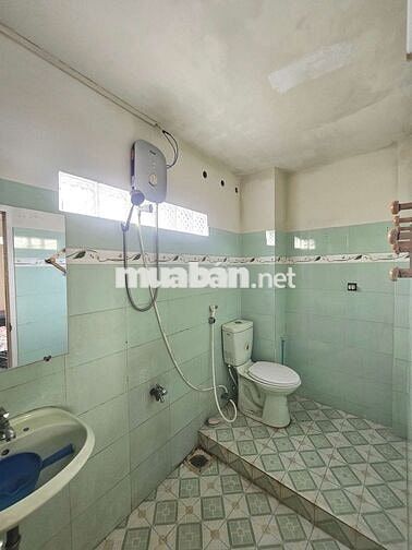 Cho thuê phòng 12 m² Trần Hưng Đạo, Quận 1 bao điện nước
