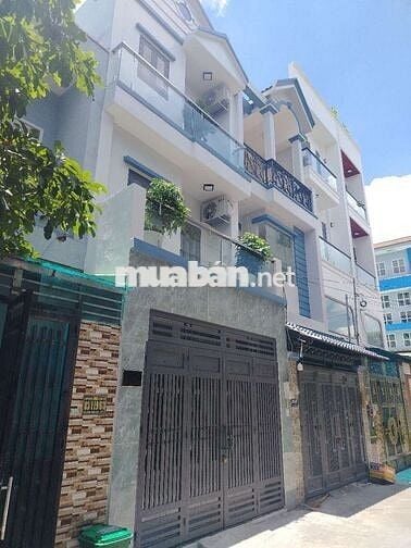 NHÀ BÁN  - 3 TẦNG -  GIÁ 4.5TỶ TL  - DT. 4 X 14 - 4PN - 4WC