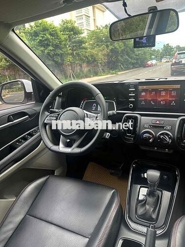Kia Sonet 2023 Deluxe 1.5 AT - 15000 km