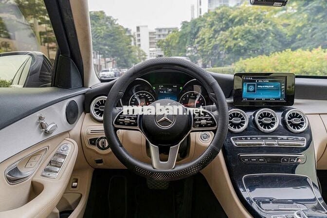 C180_ AMG 2022 màu đen công ty xhđ cao siêu đẹp