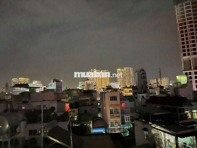 Cho thuê phòng 12 m² Trần Hưng Đạo, Quận 1 bao điện nước