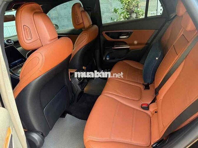Mercedes Benz GLC200_4Matic Class 2023 - Bank 90%
