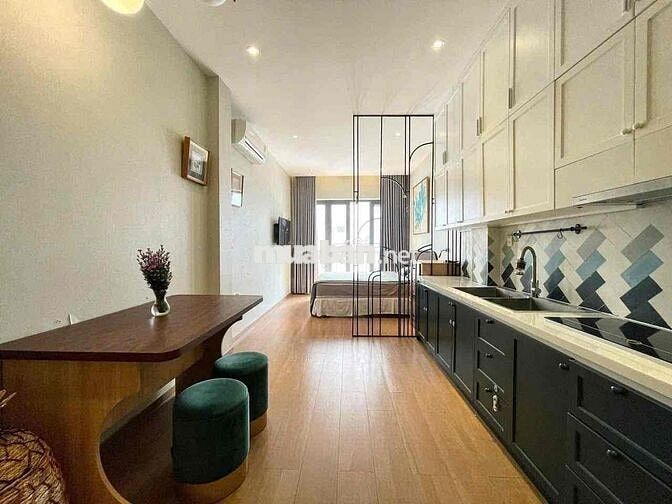 CHO THUÊ CĂN HỘ 35M2 GẦN TRỤC ĐƯỜNG PHẠM VĂN ĐỒNG, 2P SANG VLU