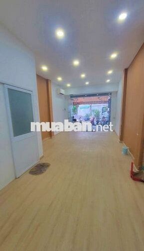 Hẻm 8m 236/3aThái Phiên q11 4x10m 1L 9.9 triệu