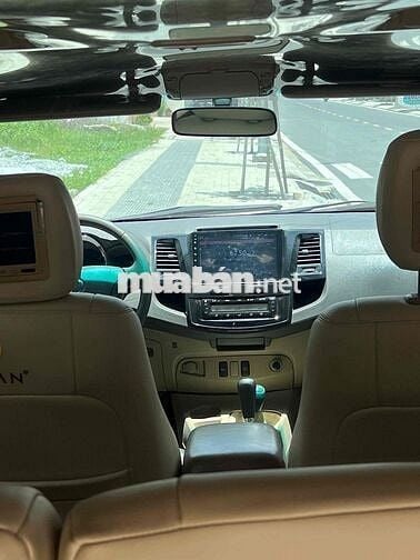 Toyota Fortuner 2010 2.7V - 150000 km