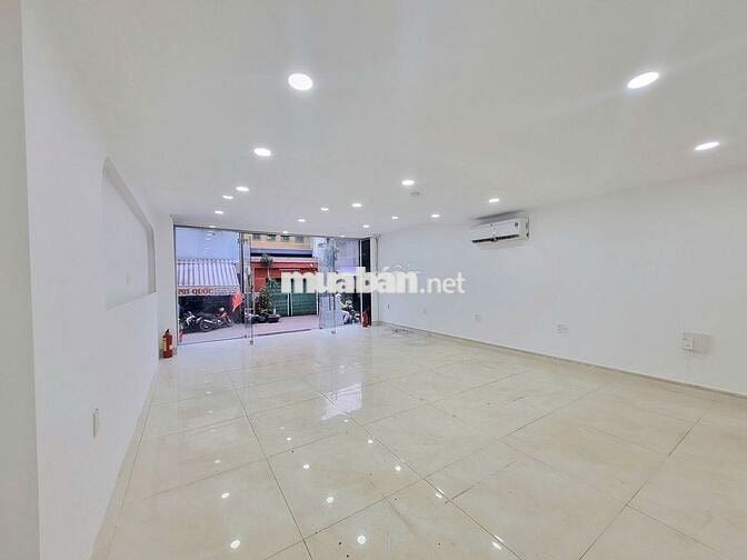 Cho thuê mặt bằng Quận 10 – Hẻm xe hơi
