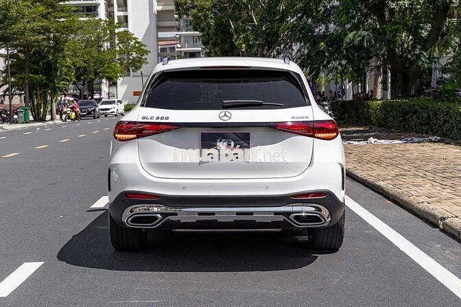 GLC300 All new 2025 (bản V1) màu trắng siêu đẹp