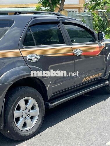 Toyota Fortuner 2010 2.7V - 150000 km