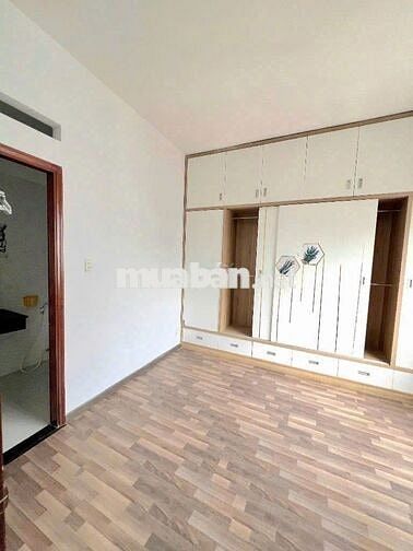 SIÊU PHẨM NHÀ ĐẸP -21A Hoàng Việt P.4, Q.TB- 4,5x20 3 lầu 270m sàn