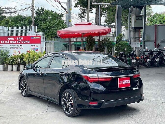Toyota Corolla Altis 2017 2.0V Sport đi chỉ 13.000