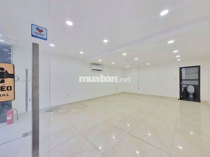 Cho thuê mặt bằng Quận 10 – Hẻm xe hơi