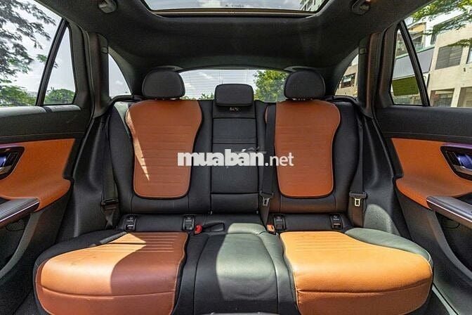 GLC300 All new 2025 (bản V1) màu trắng siêu đẹp
