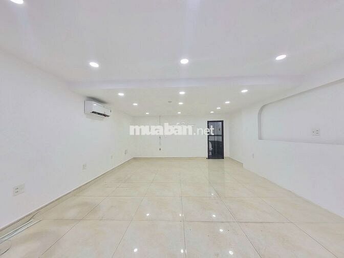 Cho thuê mặt bằng Quận 10 – Hẻm xe hơi