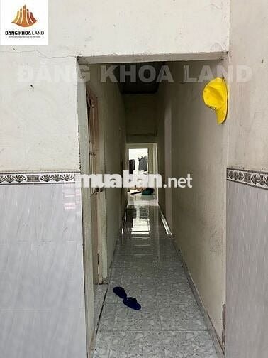 Nhà đep, xây kiên cố , đất vuông vức , sổ riêng , không quy hoạch