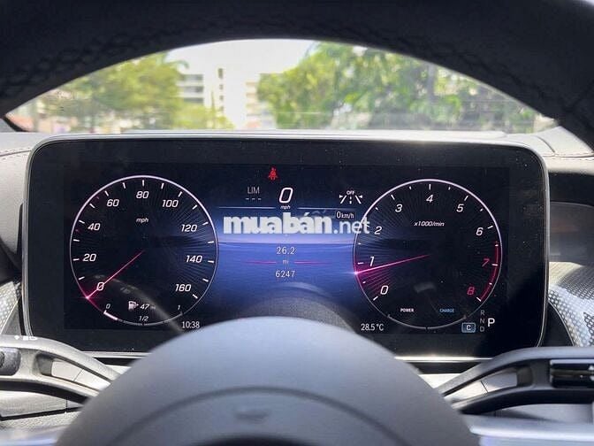 GLC300 All new 2025 (bản V1) màu trắng siêu đẹp