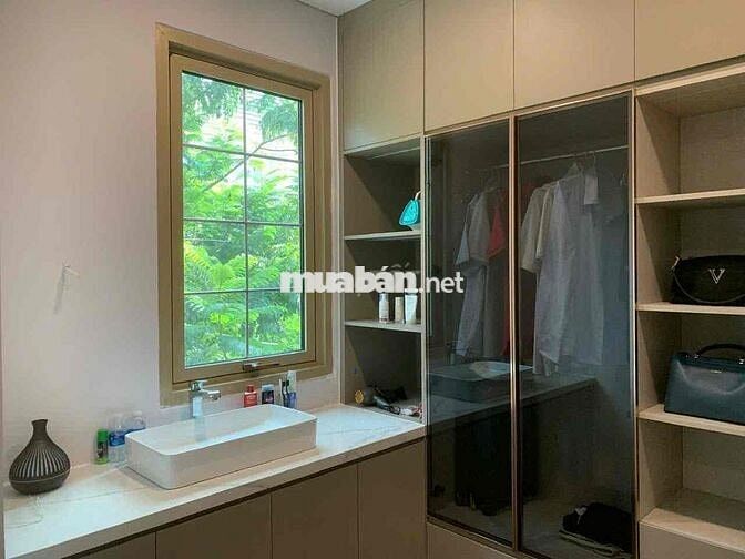 NHÀ 4 TẦNG KHU LOTTE KHÁCH DU LỊCH HÀN QUỐC