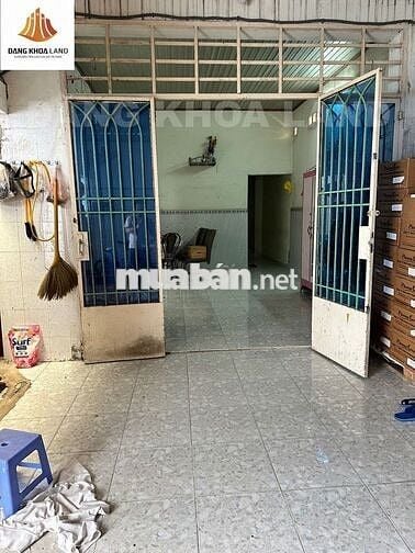 Nhà đep, xây kiên cố , đất vuông vức , sổ riêng , không quy hoạch