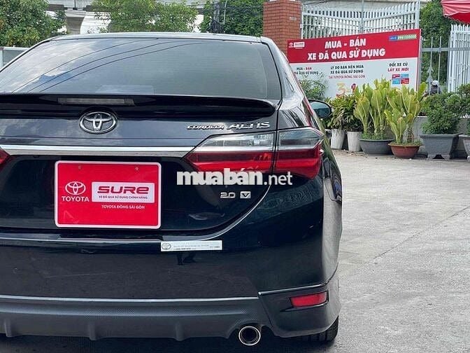Toyota Corolla Altis 2017 2.0V Sport đi chỉ 13.000
