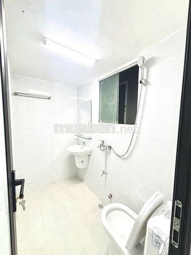 Phòng Studio 30m2 tại Khương Trung, full đồ máy giặt riêng, 5.5 triệu.