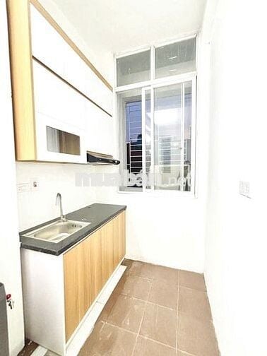 Phòng Studio 30m2 tại Khương Trung, full đồ máy giặt riêng, 5.5 triệu.