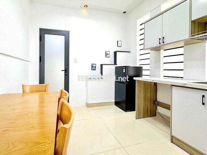 STUDIO TÁCH BẾP - FULL NỘI THẤT - RỘNG 30m2- AN NINH -THUẬN TIỆN