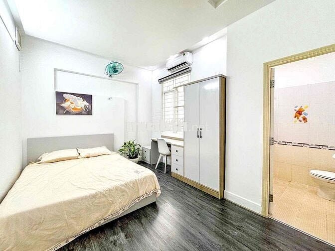 STUDIO TÁCH BẾP - FULL NỘI THẤT - RỘNG 30m2- AN NINH -THUẬN TIỆN